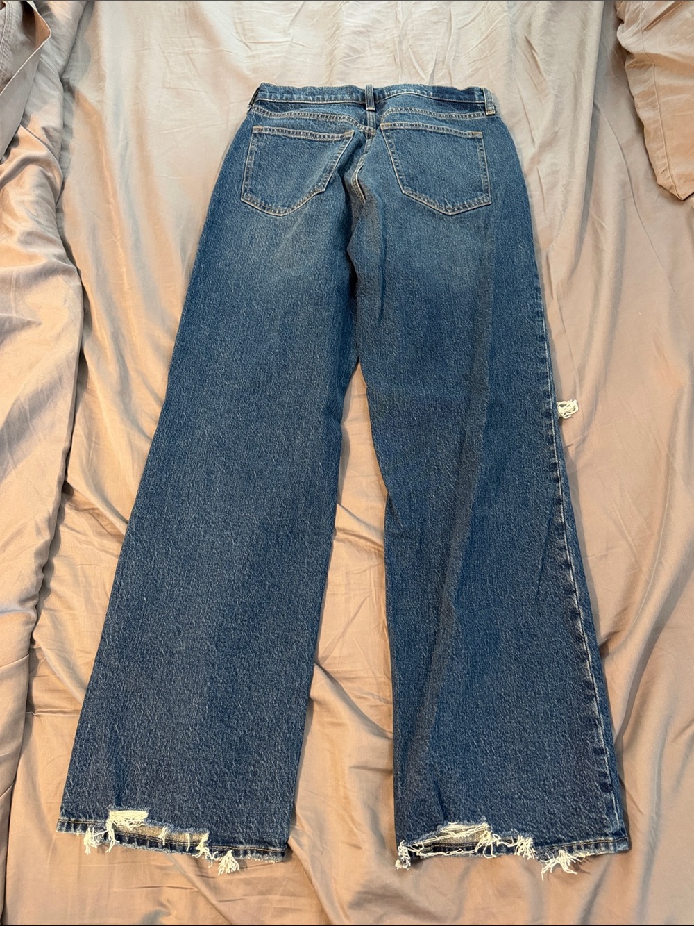 Abercrombie & Fitch The ‘90s Relaxed High Rise Jean - Picture 2 of 3